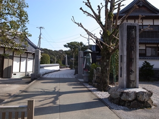 34 種間寺・山門