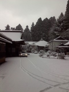 雪の高野山