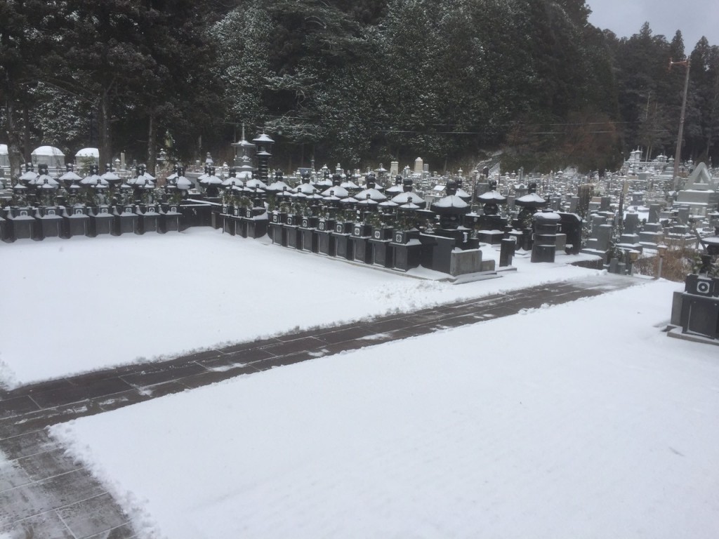 雪の高野山